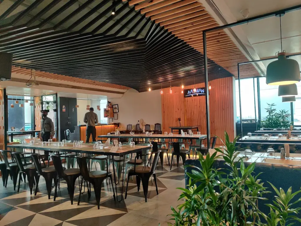 Aasman Restaurant 